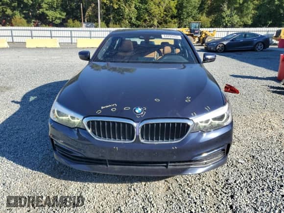 2020 BMW 5 Series 530i z VIN WBAJR3C09LWW58776, wystawiony jako Copart lot #84893455 z przebiegiem 148 507 mil mil oraz Szkoda całkowita • Salvage title. Historia ofert i sprzedaży dostępna na DreamBid. Obrazek 5.