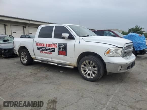 2013 Ram 1500 Laramie Longhorn z VIN 1C6RR7PT7DS623655, wystawiony jako Copart lot #63769895 z przebiegiem 221 263 mil mil oraz Czysty tytuł • Clean title. Historia ofert i sprzedaży dostępna na DreamBid. Obrazek 4.