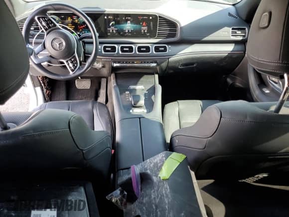 2023 Mercedes-Benz GLS 450 z VIN 4JGFF5KE9PA965549, wystawiony jako Copart lot #58587715 z przebiegiem 14 548 mil mil oraz Szkoda całkowita • Salvage title. Historia ofert i sprzedaży dostępna na DreamBid. Obrazek 8.