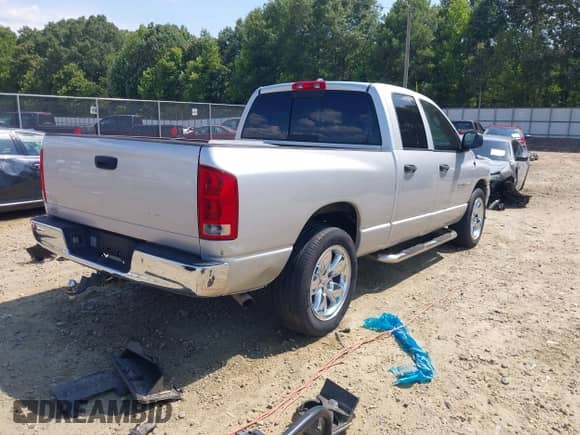 2005 Dodge 1500 SLT with VIN 1D7HA18D15S334021, listed as a IAAI auction lot 42800074 with 198,788 mi miles and . Bid and sale history available at DreamBid. Image 4.
