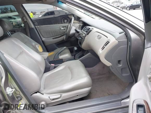 2000 Honda Accord EX with VIN JHMCG6685YC014106, listed as a IAAI auction lot 41753951 with 157,599 mi miles and . Bid and sale history available at DreamBid. Image 5.