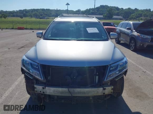 2015 Nissan Pathfinder Platinum with VIN 5N1AR2MMXFC613832, listed as a IAAI auction lot 42628734 with 182,941 mi miles and . Bid and sale history available at DreamBid. Image 13.