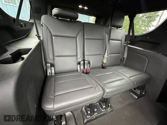 2023 Chevrolet Suburban LT с VIN 1GNSCCKD1PR309197, выставлен на аукционе Copart как лот 60728845 с пробегом 184 279 миль миль и Чистый • Clean title. История ставок и продаж доступна на DreamBid. Изображение 12.