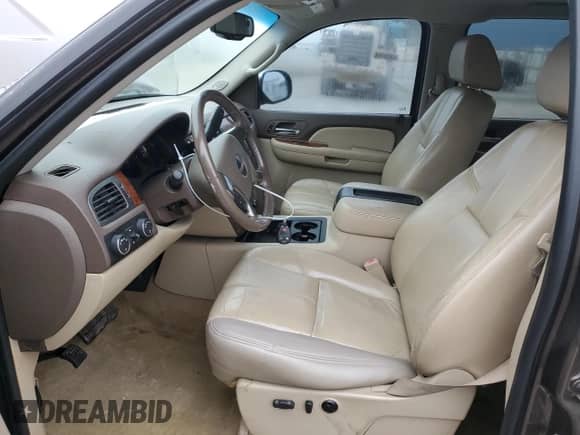 2007 GMC Sierra 1500 z VIN 2GTEK13Y671661974, wystawiony jako Copart lot #43061085 z przebiegiem 193 085 mil mil oraz Czysty tytuł • Clean title. Historia ofert i sprzedaży dostępna na DreamBid. Obrazek 7.