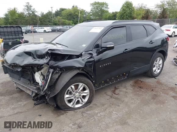 2020 Chevrolet Blazer LT z VIN 3GNKBBRA0LS627263, wystawiony jako IAAI lot #43021264 z przebiegiem 88 874 mil mil oraz . Historia ofert i sprzedaży dostępna na DreamBid. Obrazek 18.