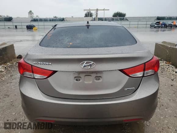 2013 Hyundai Elantra Limited с VIN 5NPDH4AE9DH158843, выставлен на аукционе Copart как лот 82065685 с пробегом 167 484 миль миль и Списание • Salvage title. История ставок и продаж доступна на DreamBid. Изображение 6.