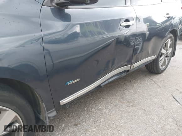 2014 Nissan Pathfinder Platinum Hybrid with VIN 5N1CR2MM2EC661154, listed as a IAAI auction lot 42629726 with 166,864 mi miles and . Bid and sale history available at DreamBid. Image 6.