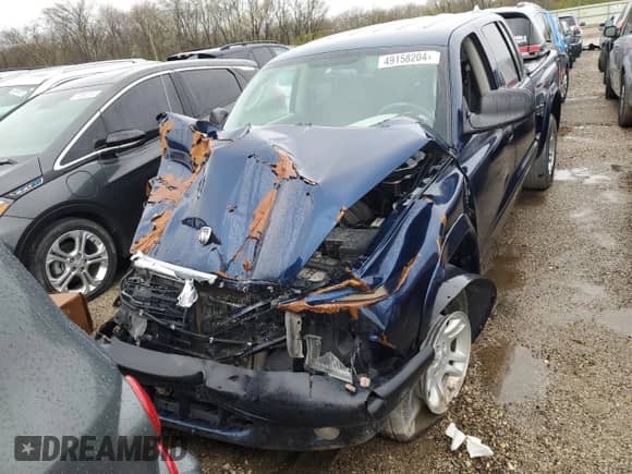 2004 Dodge Dakota Sport z VIN 1D7HL38N84S700019, wystawiony jako Copart lot #49158204 z przebiegiem 95 636 mil mil oraz Szkoda całkowita • Salvage title. Historia ofert i sprzedaży dostępna na DreamBid. Obrazek 5.