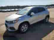 2020 Chevrolet Trax LS с VIN KL7CJKSB8LB023021, выставлен на аукционе Copart как лот 81773495 с пробегом 91 242 миль миль и Списание • Salvage title. История ставок и продаж доступна на DreamBid. Изображение 1.