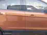 2017 Ford Escape SE с VIN 1FMCU9GD8HUA18020, выставлен на аукционе IAAI как лот 42629267 с пробегом 87 418 миль миль и . История ставок и продаж доступна на DreamBid. Изображение 13.