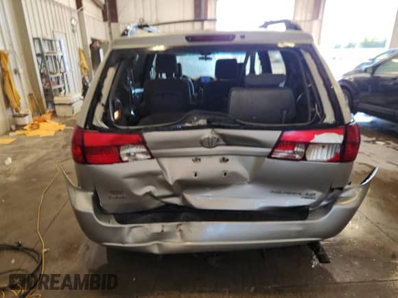 2005 Toyota Sienna LE with VIN 5TDBA23C75S043164, listed as a Copart auction lot 71073695 with 232,987 mi miles and Non repairable. Bid and sale history available at DreamBid. Image 6.