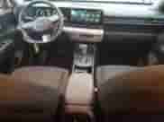 2024 Hyundai Kona SEL с VIN KM8HBCAB3RU100576, выставлен на аукционе Copart как лот 82874454 с пробегом 6 630 миль миль и Списание • Salvage title. История ставок и продаж доступна на DreamBid. Изображение 8.