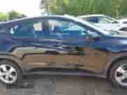 2020 Honda HR-V LX с VIN 3CZRU5H39LM711067, выставлен на аукционе IAAI как лот 42221977 с пробегом 45 761 миль миль и . История ставок и продаж доступна на DreamBid. Изображение 13.