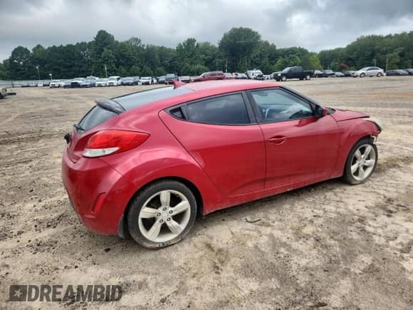 2013 Hyundai Veloster w/Black Int с VIN KMHTC6AD5DU173242, выставлен на аукционе Copart как лот 64368995 с пробегом 157 766 миль миль и Чистый • Clean title. История ставок и продаж доступна на DreamBid. Изображение 3.