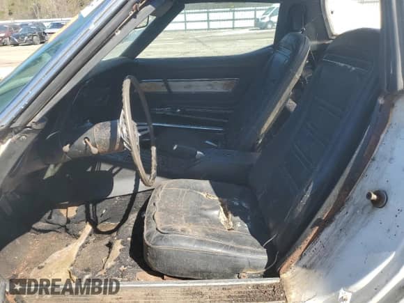 1973 Chevrolet Chevelle z VIN 1Z37J4S401724, wystawiony jako Copart lot #50448625 z przebiegiem 26 292 mil mil oraz Czysty tytuł • Clean title. Historia ofert i sprzedaży dostępna na DreamBid. Obrazek 7.