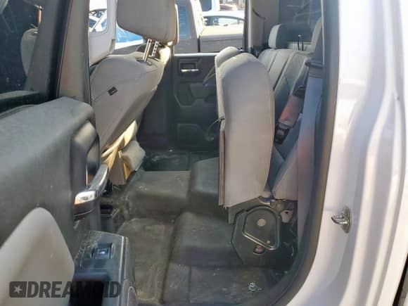 2015 Chevrolet Silverado 1500 LS z VIN 1GCRCPEC7FZ430736, wystawiony jako Copart lot #67113635 z przebiegiem 139 738 mil mil oraz Szkoda całkowita • Salvage title. Historia ofert i sprzedaży dostępna na DreamBid. Obrazek 10.