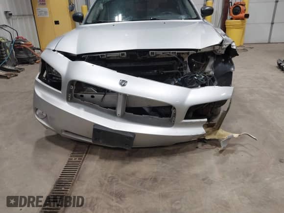 2007 Dodge Charger with VIN 2B3KA43GX7H864714, listed as a IAAI auction lot 42830569 with 182,376 mi miles and . Bid and sale history available at DreamBid. Image 6.