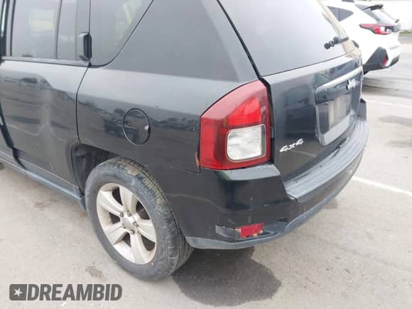 2017 Jeep Compass High Altitude z VIN 1C4NJDEB6HD106073, wystawiony jako IAAI lot #43526297 z przebiegiem 103 392 mil mil oraz . Historia ofert i sprzedaży dostępna na DreamBid. Obrazek 20.