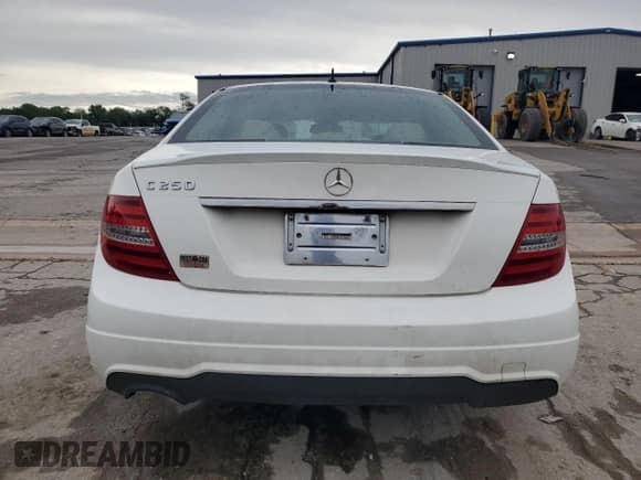 2014 Mercedes-Benz C 250 Sport with VIN WDDGF4HB6EA924346, listed as a Copart auction lot 55314195 with 175,583 mi miles and Salvage title. Bid and sale history available at DreamBid. Image 6.