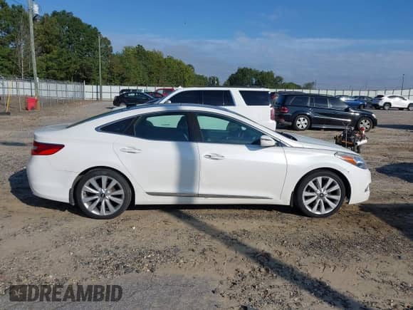 2014 Hyundai Azera Limited с VIN KMHFH4JG8EA410855, выставлен на аукционе IAAI как лот 43187258 с пробегом 184 228 миль миль и . История ставок и продаж доступна на DreamBid. Изображение 6.