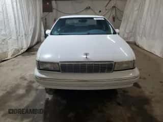 1994 Chevrolet Caprice с VIN 1G1BL52WXRR144624, выставлен на аукционе Copart как лот 52978145 с пробегом 131 548 миль миль и Чистый • Clean title. История ставок и продаж доступна на DreamBid. Изображение 5.