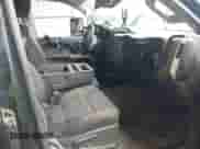 2016 Chevrolet Silverado 2500HD LT z VIN 1GC2KVEG8GZ317665, wystawiony jako IAAI lot #42184585 z przebiegiem Nie podano mil oraz . Historia ofert i sprzedaży dostępna na DreamBid. Obrazek 5.