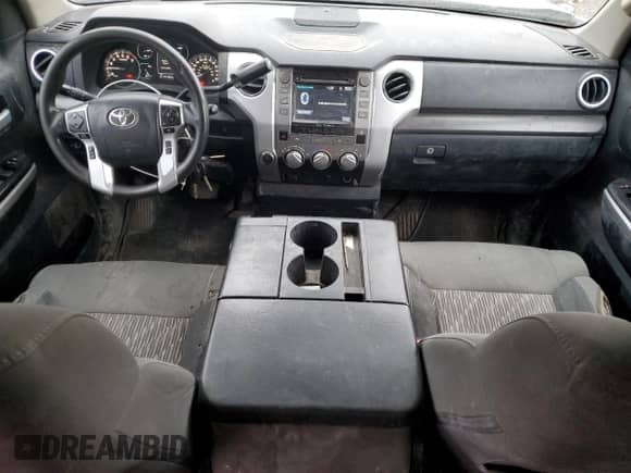 2019 Toyota Tundra SR с VIN 5TFUM5F18KX079687, выставлен на аукционе Copart как лот 46893985 с пробегом 111 149 миль миль и Списание • Salvage title. История ставок и продаж доступна на DreamBid. Изображение 8.