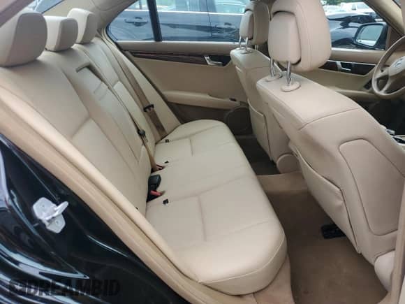 2008 Mercedes-Benz C 300 Sport с VIN WDDGF81X18F100677, выставлен на аукционе Copart как лот 82078025 с пробегом Не указан миль и Списание • Salvage title. История ставок и продаж доступна на DreamBid. Изображение 10.