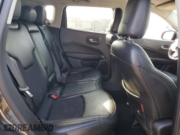 2020 Jeep Compass Trailhawk z VIN 3C4NJDDB9LT214675, wystawiony jako Copart lot #72062915 z przebiegiem 88 671 mil mil oraz Szkoda całkowita • Salvage title. Historia ofert i sprzedaży dostępna na DreamBid. Obrazek 11.