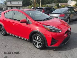 2018 Toyota Prius One z VIN JTDKDTB31J1604416, wystawiony jako Copart lot #84953175 z przebiegiem 142 302 mil mil oraz Czysty tytuł • Clean title. Historia ofert i sprzedaży dostępna na DreamBid. Obrazek 1.