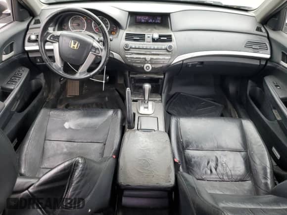 2011 Honda Accord SE с VIN 1HGCP2F64BA016250, выставлен на аукционе Copart как лот 87484545 с пробегом 171 671 миль миль и Списание • Salvage title. История ставок и продаж доступна на DreamBid. Изображение 8.