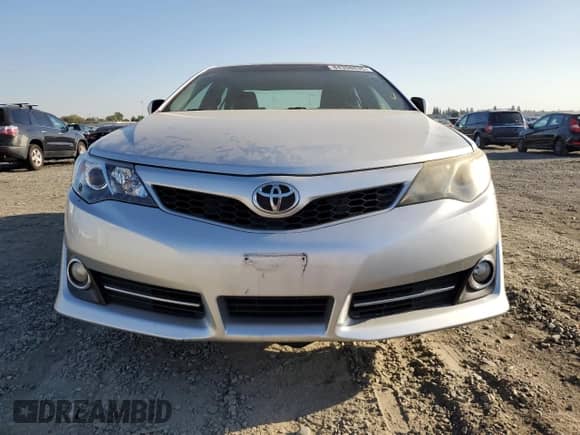 2014 Toyota Camry SE Sport with VIN 4T1BF1FK6EU341498, listed as a Copart auction lot 84398835 with 147,667 mi miles and Salvage title. Bid and sale history available at DreamBid. Image 5.