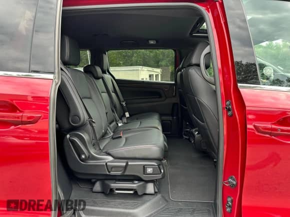 2025 Honda Odyssey Sport-L z VIN 5FNRL6H74SB051735, wystawiony jako Copart lot #71168375 z przebiegiem 10 137 mil mil oraz Nie do naprawy • Non repairable. Historia ofert i sprzedaży dostępna na DreamBid. Obrazek 8.