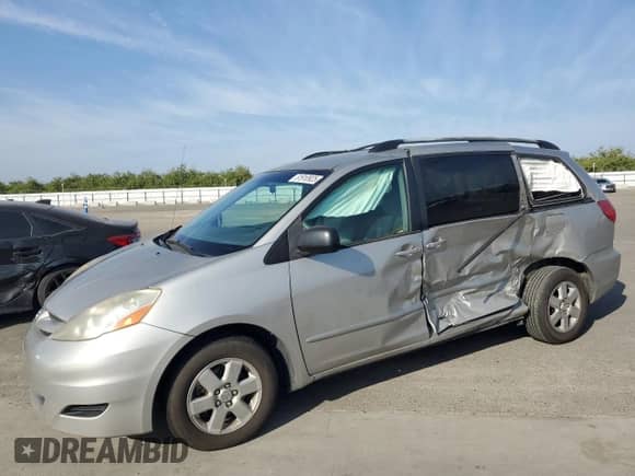 2007 Toyota Sienna CE with VIN 5TDZK23CX7S082345, listed as a Copart auction lot 81910925 with 254,087 mi miles and Salvage title. Bid and sale history available at DreamBid. Image 1.