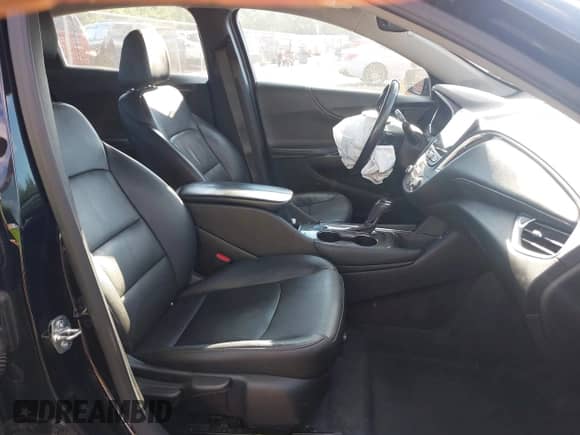 2020 Chevrolet Malibu LT with VIN 1G1ZD5ST6LF021462, listed as a IAAI auction lot 43052838 with 116,350 mi miles and . Bid and sale history available at DreamBid. Image 5.