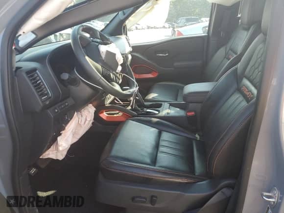 2024 Nissan Frontier Pro-4X z VIN 1N6ED1EK4RN662834, wystawiony jako Copart lot #71498595 z przebiegiem 17 312 mil mil oraz Szkoda całkowita • Salvage title. Historia ofert i sprzedaży dostępna na DreamBid. Obrazek 7.