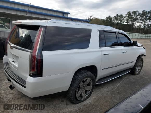 2020 Cadillac Escalade ESV Premium Luxury с VIN 1GYS4JKJ9LR207084, выставлен на аукционе Copart как лот 87768315 с пробегом 82 349 миль миль и Списание • Salvage title. История ставок и продаж доступна на DreamBid. Изображение 6.