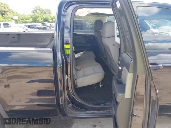 2015 GMC Sierra 1500 with VIN 1GTR1TEH3FZ314749, listed as a IAAI auction lot 43048113 with 135,775 mi miles and . Bid and sale history available at DreamBid. Image 8.