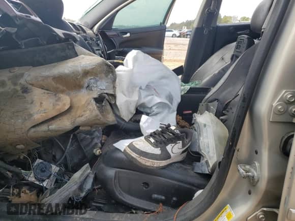 2011 Chevrolet Impala LTZ z VIN 2G1WC5EM9B1108045, wystawiony jako Copart lot #50383885 z przebiegiem Nie podano mil oraz Szkoda całkowita • Salvage title. Historia ofert i sprzedaży dostępna na DreamBid. Obrazek 7.