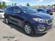 2018 Kia Sorento LX с VIN 5XYPGDA34JG368414, выставлен на аукционе Copart как лот 70930515 с пробегом 75 916 миль миль и На запчасти • Non repairable. История ставок и продаж доступна на DreamBid. Изображение 4.