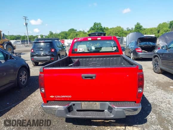 2006 Chevrolet Colorado Work Truck with VIN 1GCCS148468185547, listed as a IAAI auction lot 42384828 with 66,336 mi miles and . Bid and sale history available at DreamBid. Image 17.