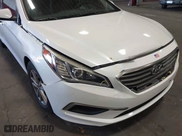 2017 Hyundai Sonata SE with VIN 5NPE24AF5HH439977, listed as a IAAI auction lot 43055610 with 198,520 mi miles and . Bid and sale history available at DreamBid. Image 18.