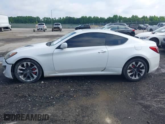 2013 Hyundai Genesis Coupe Premium с VIN KMHHT6KD4DU097582, выставлен на аукционе IAAI как лот 42276696 с пробегом 114 934 миль миль и . История ставок и продаж доступна на DreamBid. Изображение 13.