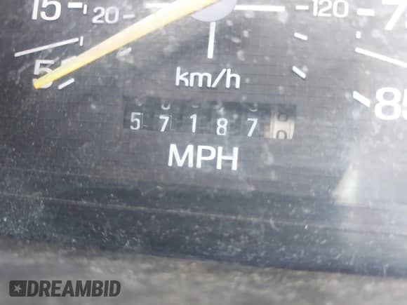 1986 Ford F-150 z VIN 1FTEF15N6GKB85538, wystawiony jako IAAI lot #42737938 z przebiegiem 57 187 mil mil oraz . Historia ofert i sprzedaży dostępna na DreamBid. Obrazek 12.