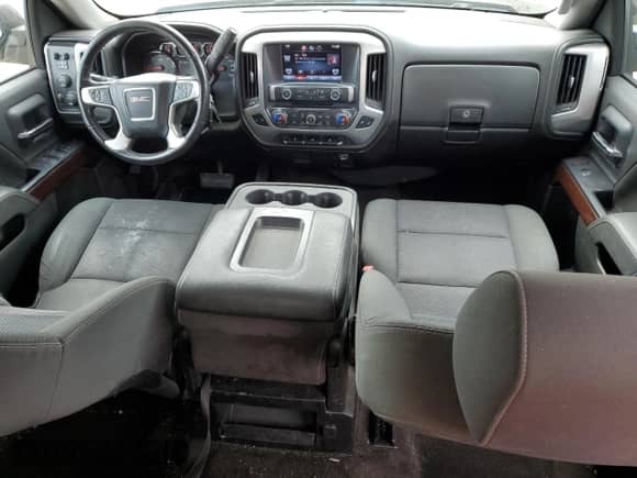 2015 GMC Sierra 1500 SLE с VIN 3GTU2UEC8FG263461, выставлен на аукционе Copart как лот 70667545 с пробегом 278 113 миль миль и На запчасти • Non repairable. История ставок и продаж доступна на DreamBid. Изображение 8.