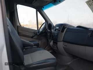 2008 Dodge Sprinter with VIN WD0PE745585334464, listed as a IAAI auction lot 41362214 with 420,283 mi miles and . Bid and sale history available at DreamBid. Image 5.