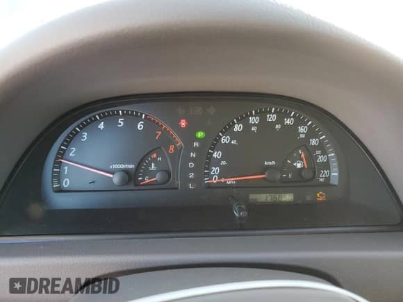 2002 Toyota Camry XLE with VIN JTDBF32KX20054853, listed as a Copart auction lot 84247555 with 176,850 mi miles and Clean title. Bid and sale history available at DreamBid. Image 9.