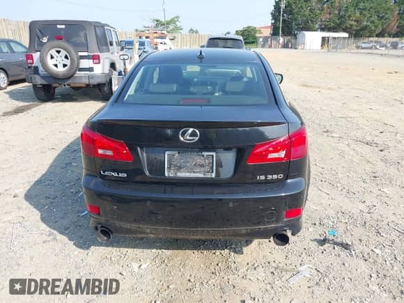 2008 Lexus IS 350 with VIN JTHBE262X85017335, listed as a IAAI auction lot 42484517 with 225,084 mi miles and . Bid and sale history available at DreamBid. Image 16.