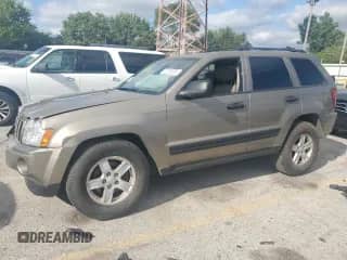 2005 Jeep Grand Cherokee Laredo с VIN 1J4GR48K75C717139, выставлен на аукционе Copart как лот 67239395 с пробегом 65 088 миль миль и Списание • Salvage title. История ставок и продаж доступна на DreamBid. Изображение 1.