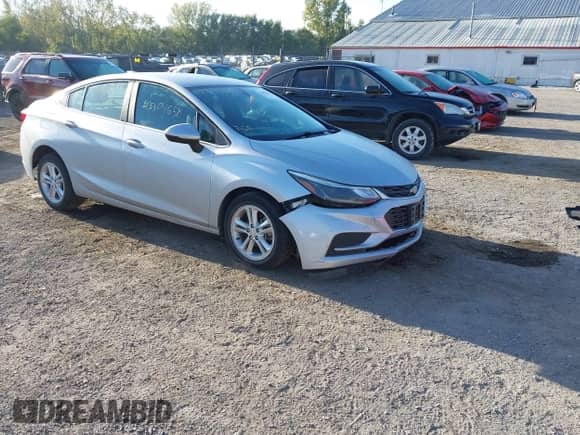 2017 Chevrolet Cruze LT with VIN 1G1BE5SM6H7119934, listed as a IAAI auction lot 43304658 with 95,844 mi miles and . Bid and sale history available at DreamBid. Image 1.
